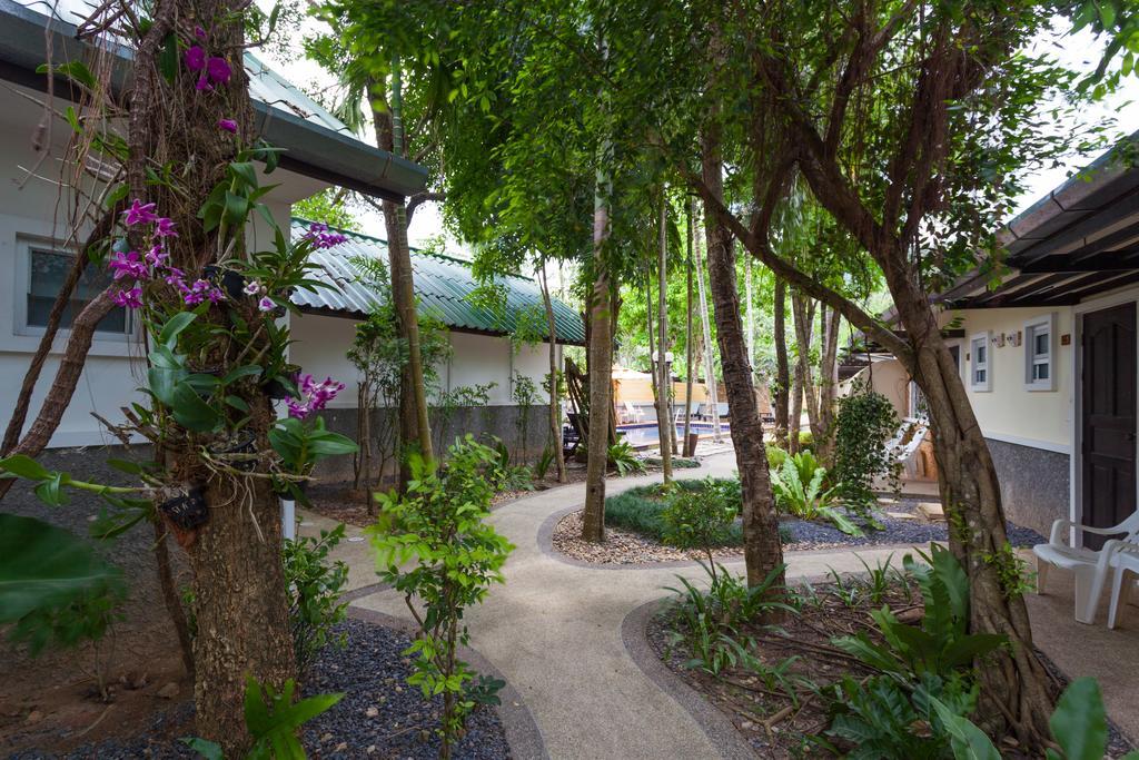 Bangtao Kanita House Bang Tao Beach  Eksteriør billede
